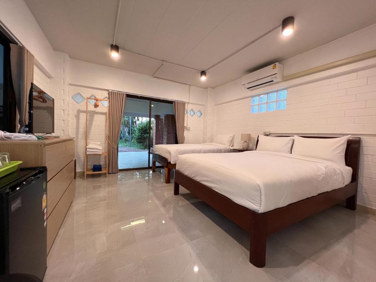 Naisang Hostel Чумпхон Экстерьер фото