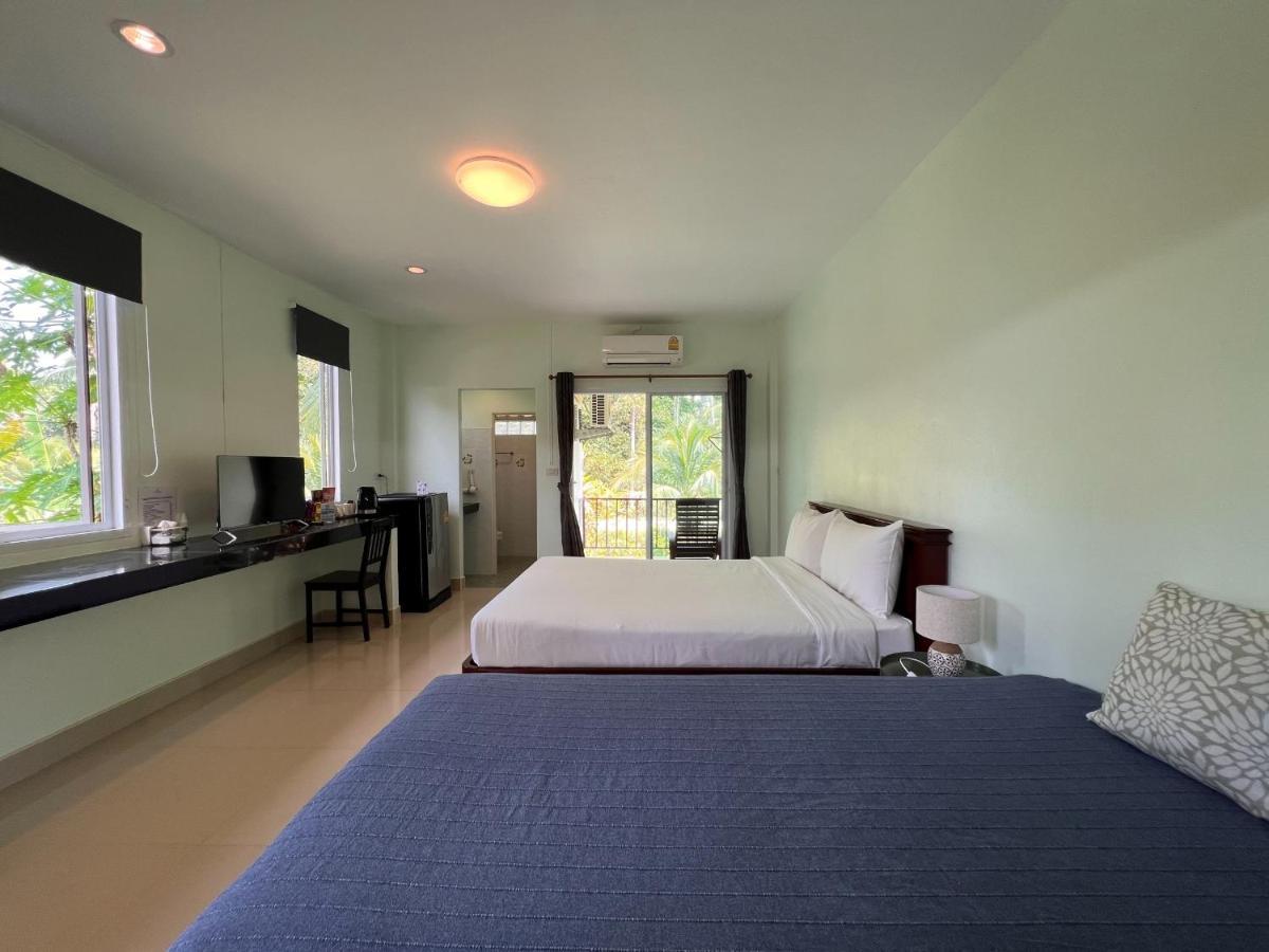 Naisang Hostel Чумпхон Экстерьер фото
