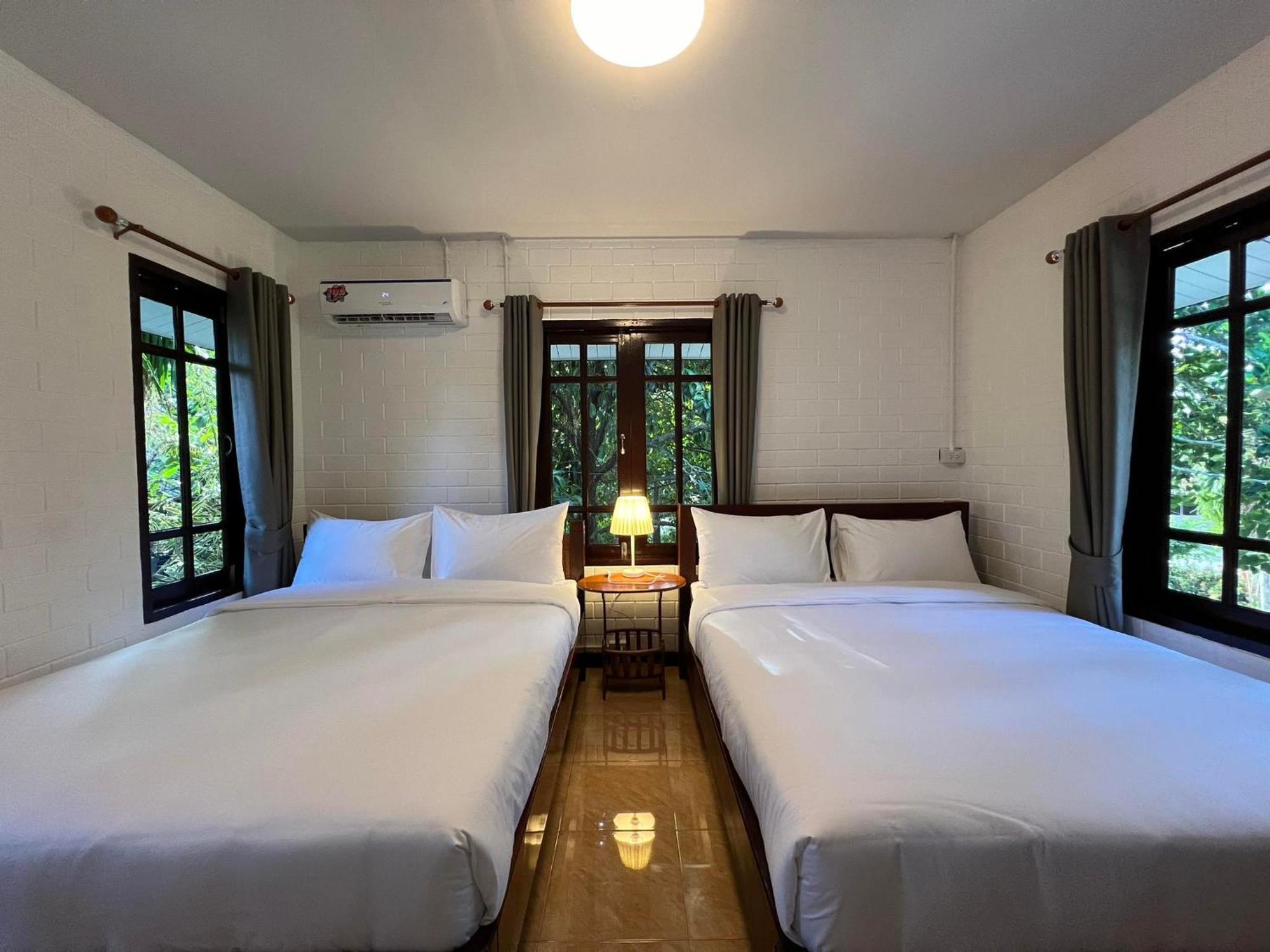 Naisang Hostel Чумпхон Экстерьер фото